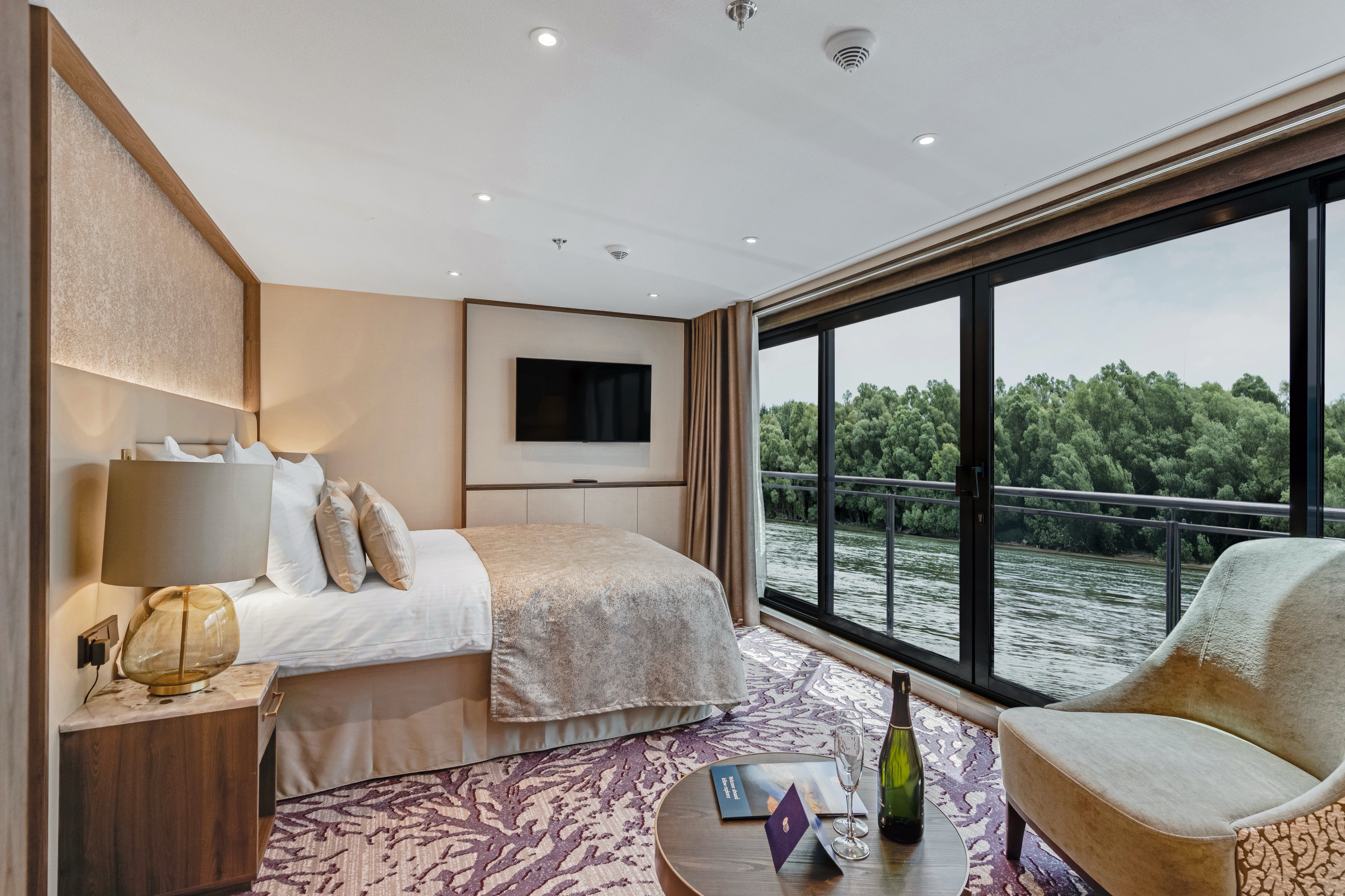 Superior Suite - Ruby Deck